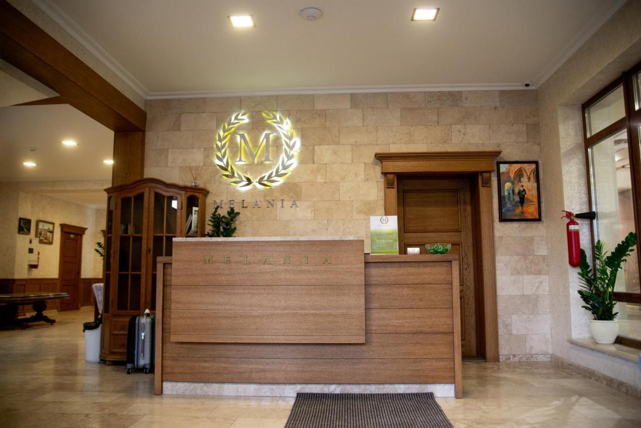 Melania Hotel Uman Exterior photo