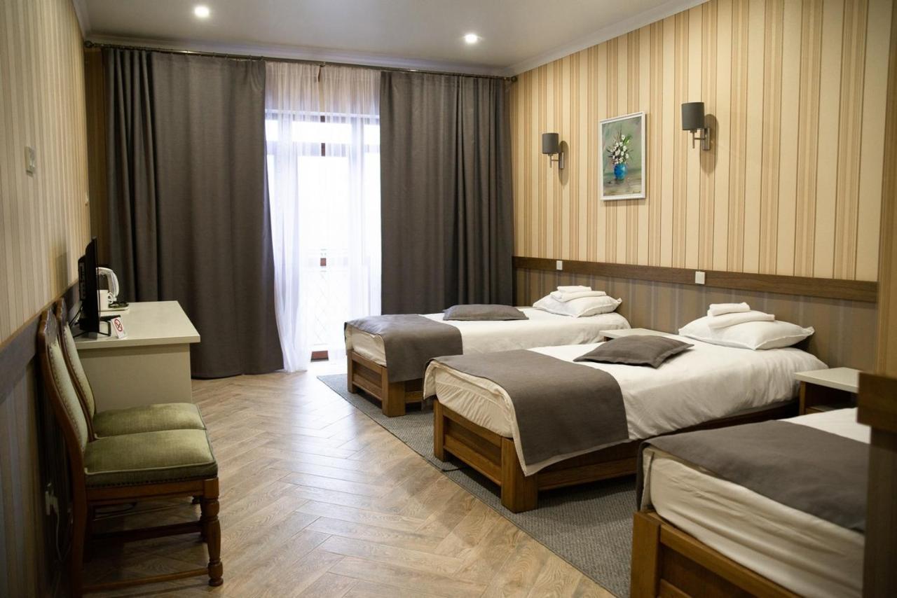 Melania Hotel Uman Exterior photo