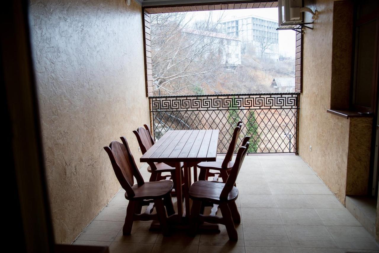 Melania Hotel Uman Exterior photo