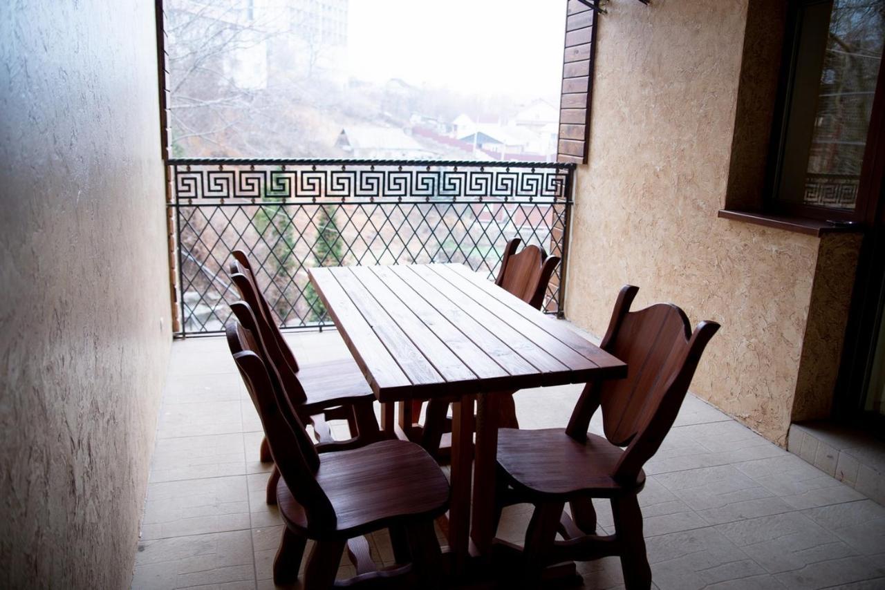 Melania Hotel Uman Exterior photo